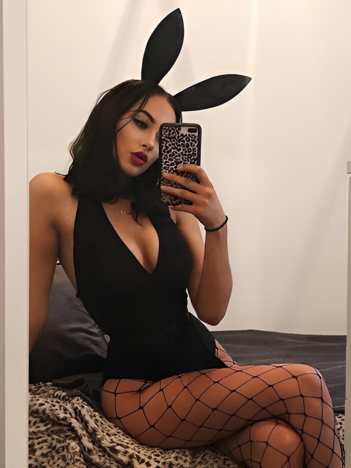 Эсмеральда привлекальеная девушка из Могоча цена от 2500 руб