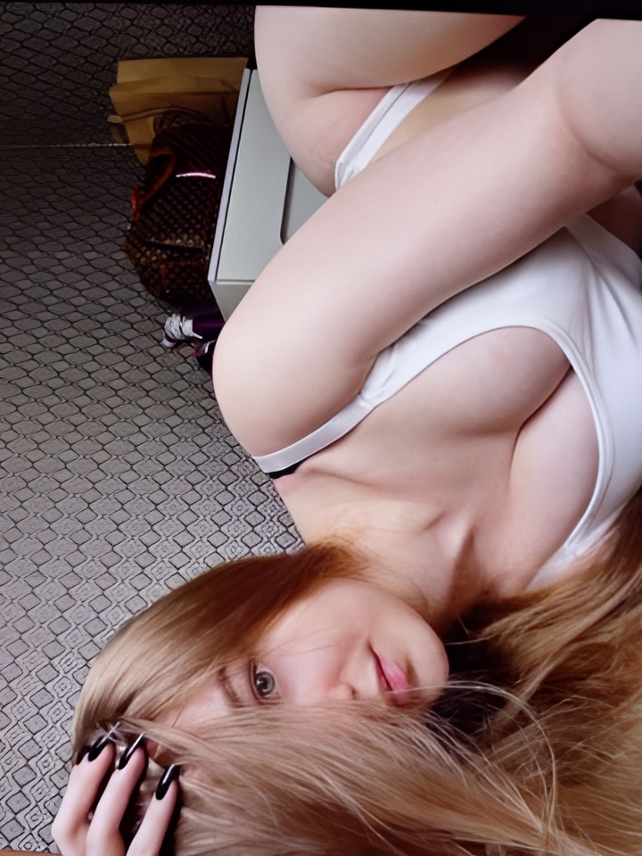 Фаина привлекальеная девушка из Могоча цена от 5000 руб