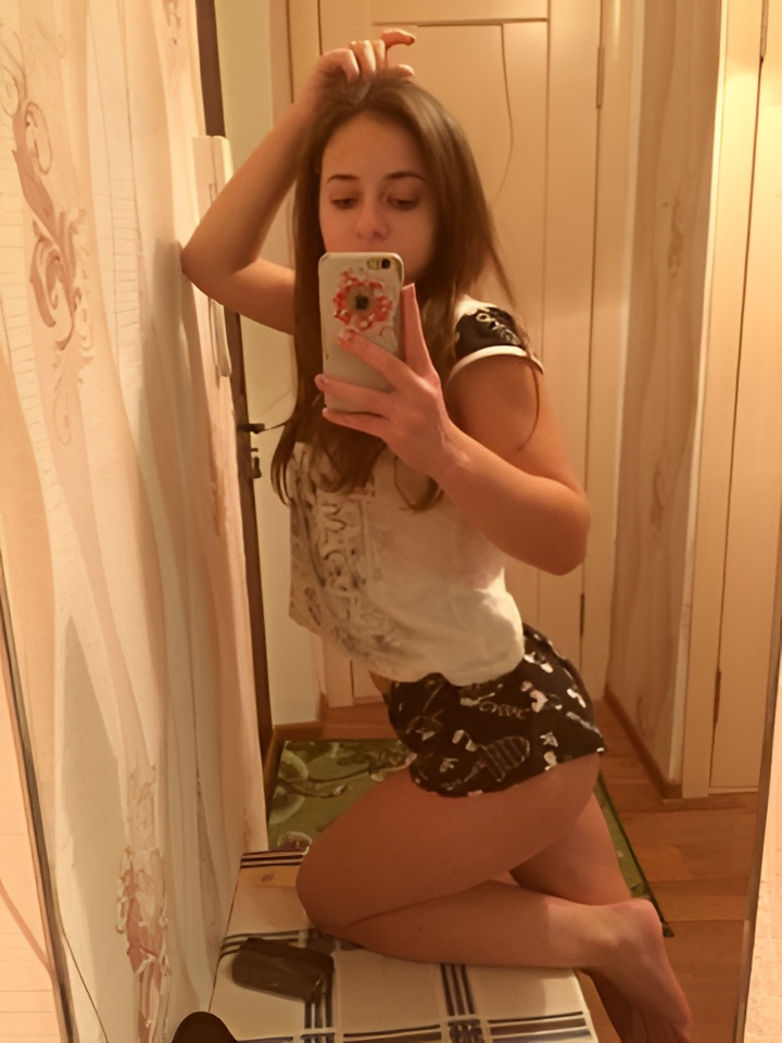 Гелена привлекальеная девушка из Могоча цена от 2500 руб