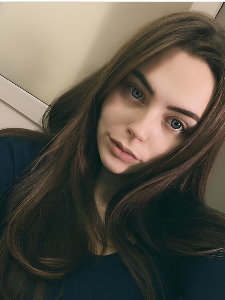 Олеся привлекальеная девушка из Могоча цена от 2500 руб