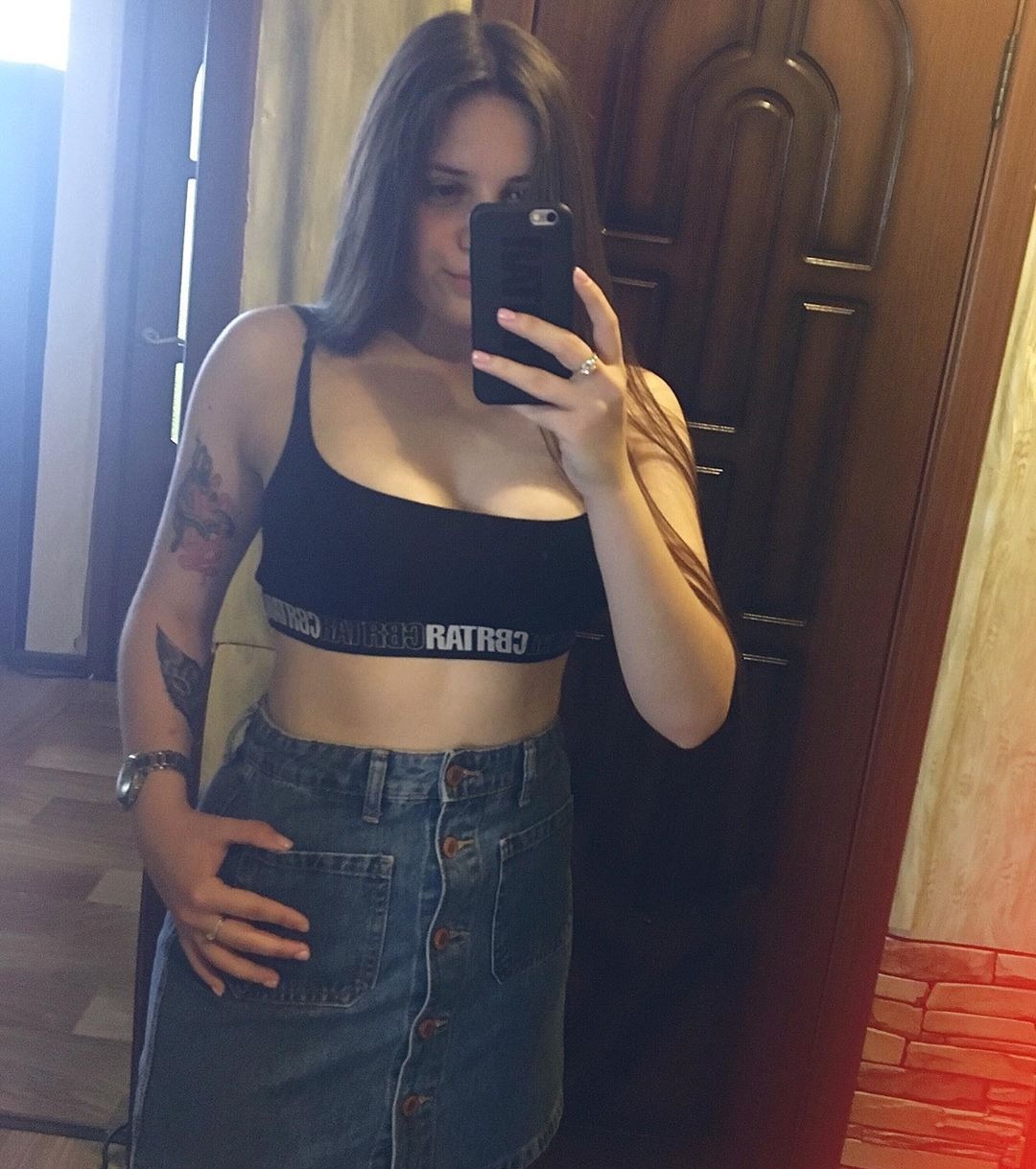 Рада привлекальеная девушка из Могоча цена от 2000 руб