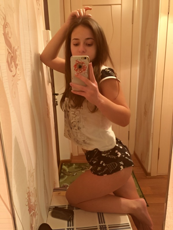 Гелена привлекательная девушка из Могоча цена от 2500 руб