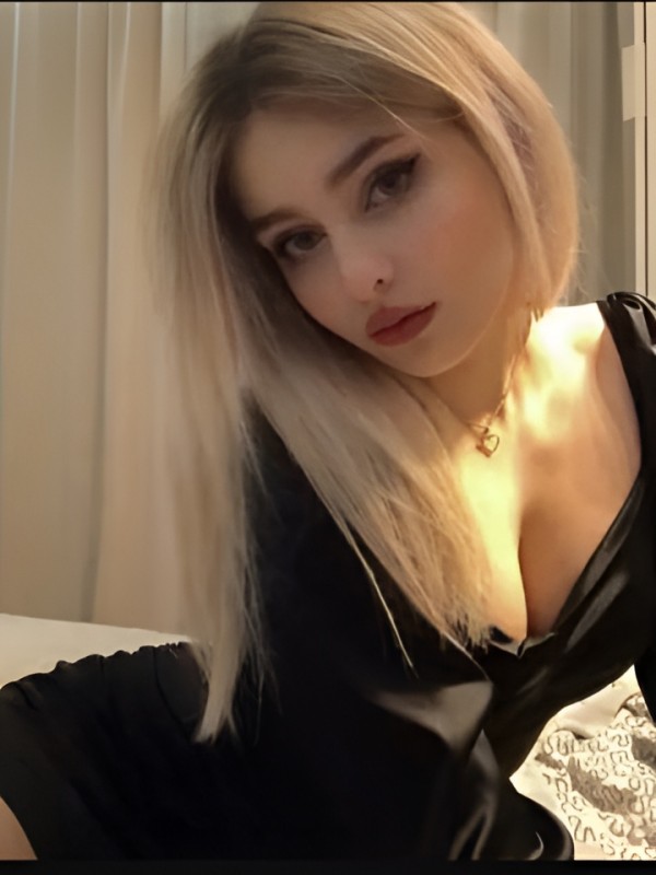 Устинья привлекательная девушка из Могоча цена от 1500 руб