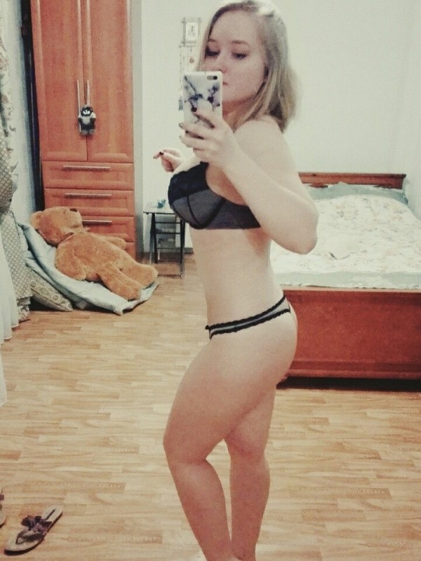 Люда привлекательная девушка из Могоча цена от 3500 руб