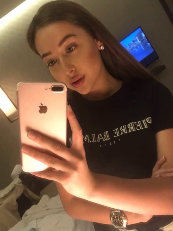 Дарина привлекательная девушка из Могоча цена от 3500 руб