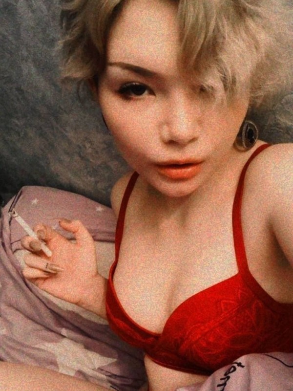 Венера привлекательная девушка из Могоча цена от 3500 руб